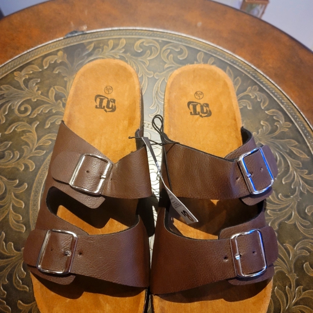 Shoes mens size 11-12 large